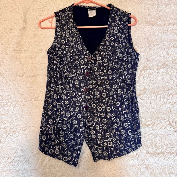 Judy Knapp Jackets & Blazers - Vintage 90s Judy Knapp Blue & White Floral Button-Up Vest Size Small Cottagecore